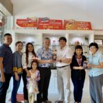 Dr. Narinthorn  Buranapreecha, the Research Department Director of Bangkok Lab & Cosmetic Co.,Ltd. and a former RGJ-PhD student at Faculty of Pharmacy, Chiang Mai University of Professor Dr. Jiradej Manosroi and Professor Dr. Aranya Manosroi, together with her family have visited and presented New Year gifts to the Executives of Manose Health and Beauty Research Center on the occasion of New Year 2020.